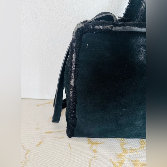 🔥🔥FINAL CLEARENACE 🔥🔥 UGG x TELFAR Black Suede Leather Tote Bag - Picture 6 of 11